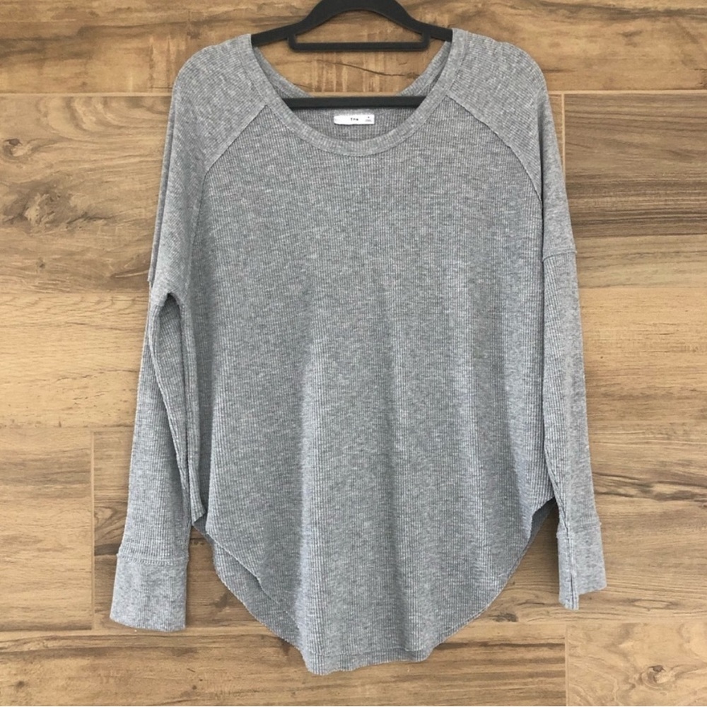 Aritzia TNA Waffle Knit Long Sleeve Shirt